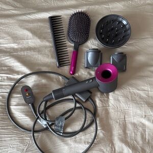 Dyson Hair Dryer Set - Black and Pink